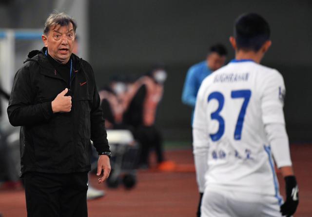 沧州夜观渝津战感慨还要死磕申花 老萨已着眼未来